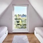 Grosse Penthouse Mit Meerblick, Sonnenterrasse & Luxusbad Von 