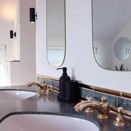 Grosse Penthouse Mit Meerblick, Sonnenterrasse & Luxusbad Von 