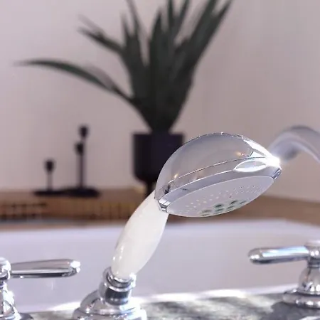 Grosse Penthouse Mit Meerblick, Sonnenterrasse & Luxusbad Von 