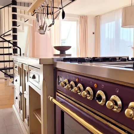 Grosse Penthouse Mit Meerblick, Sonnenterrasse & Luxusbad Von 
