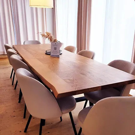 Grosse Penthouse Mit Meerblick, Sonnenterrasse & Luxusbad Von 