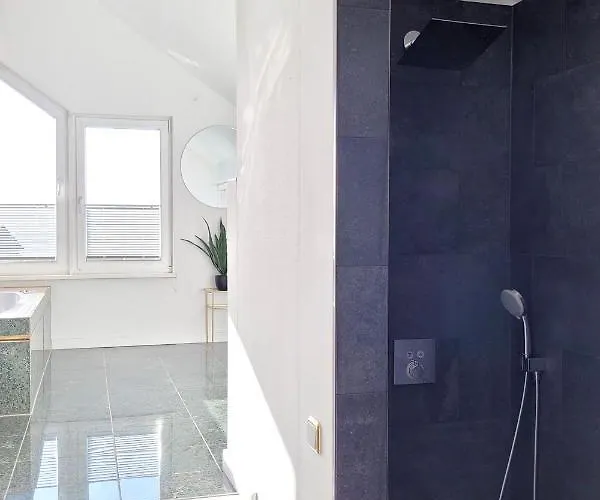 Appartement Grosse Penthouse Mit Meerblick, Sonnenterrasse & Luxusbad Von 